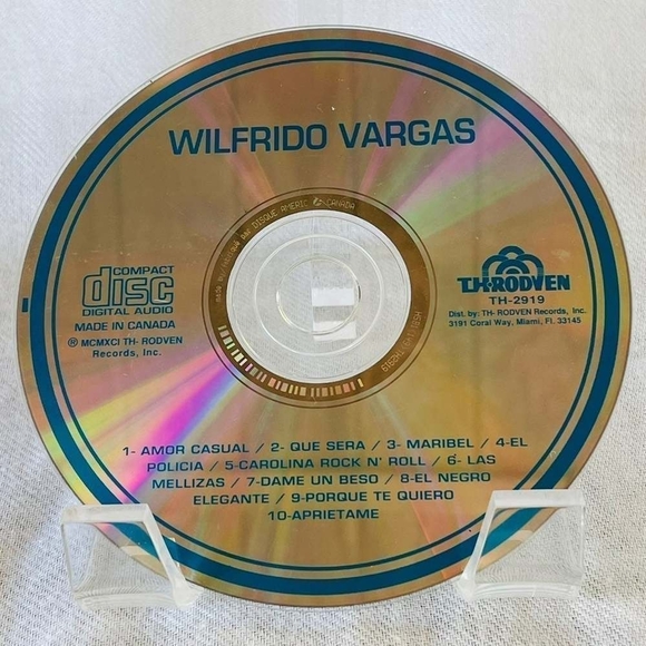 CD Wilfrido Vargas - Wilfrido Vargas - Picture 1 of 2